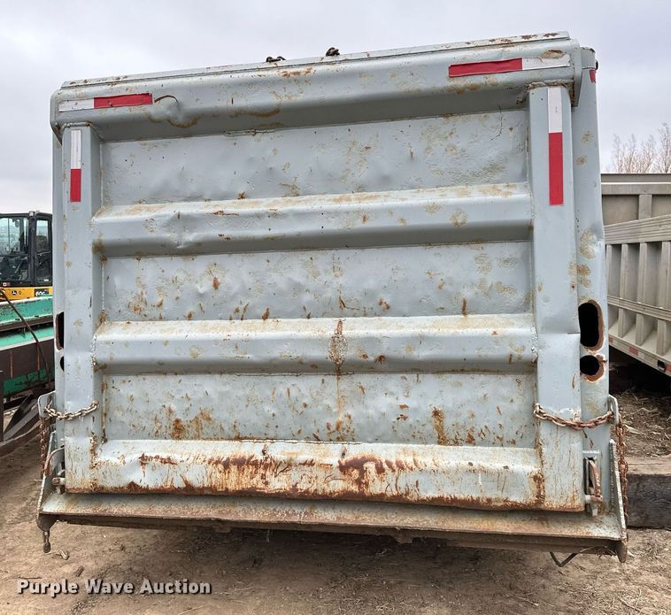 image for item LO9360 Heil  dump truck bed