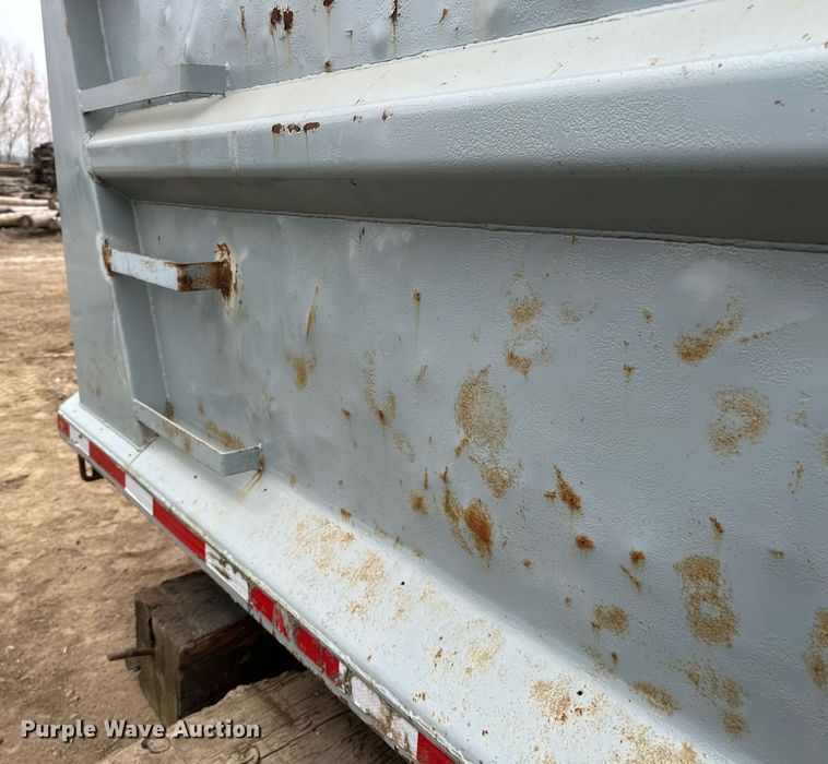 image for item LO9360 Heil  dump truck bed