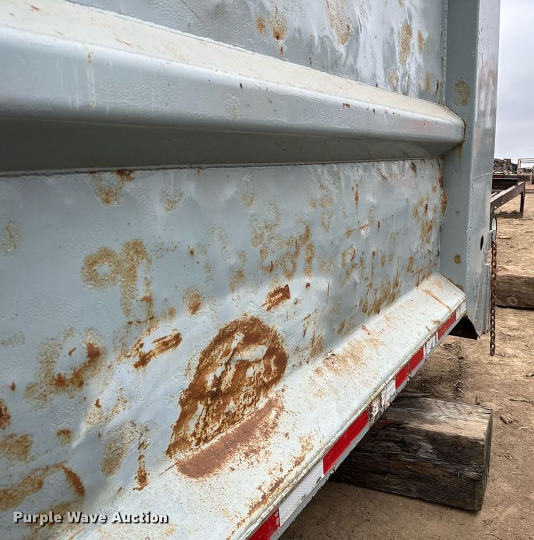 image for item LO9360 Heil  dump truck bed