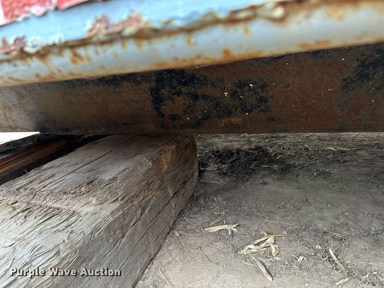 image for item LO9360 Heil  dump truck bed