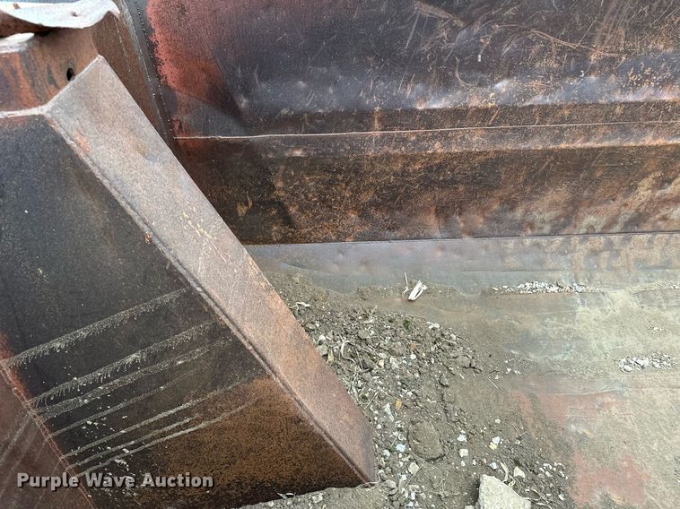 image for item LO9360 Heil  dump truck bed