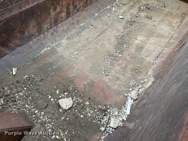 image for item LO9360 Heil  dump truck bed