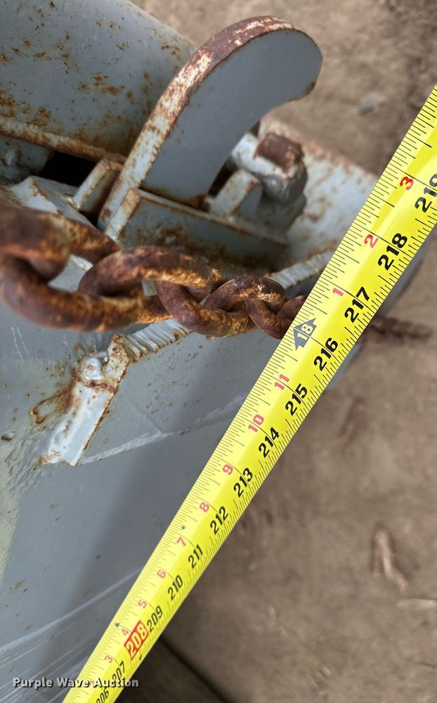 image for item LO9360 Heil  dump truck bed