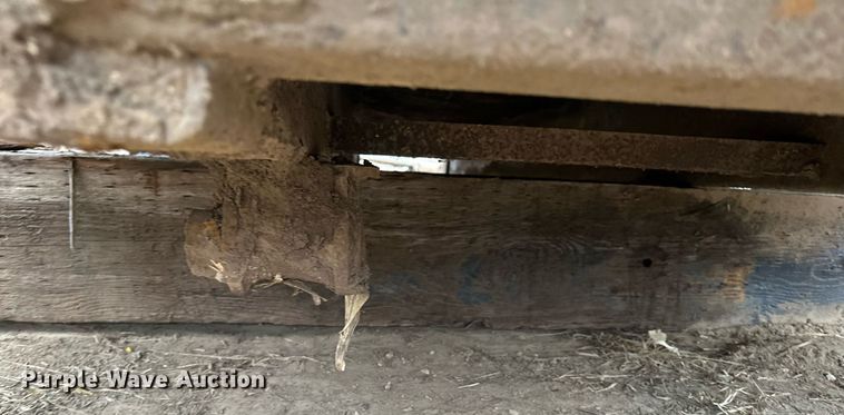 image for item LO9360 Heil  dump truck bed