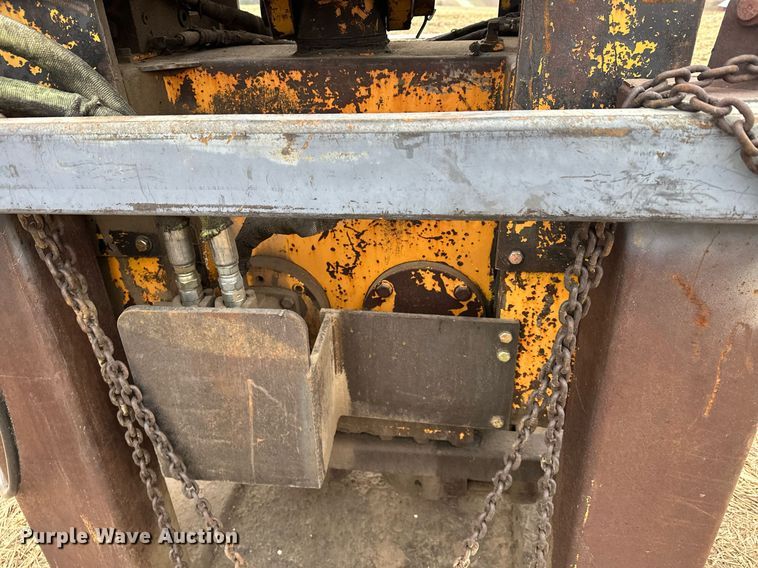 image for item LO9362 Movax Vibro MTD Hammer  pile driver