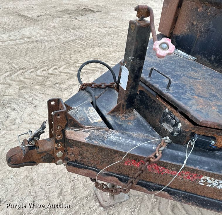 image for item LO9364 2013 PJ  dump trailer