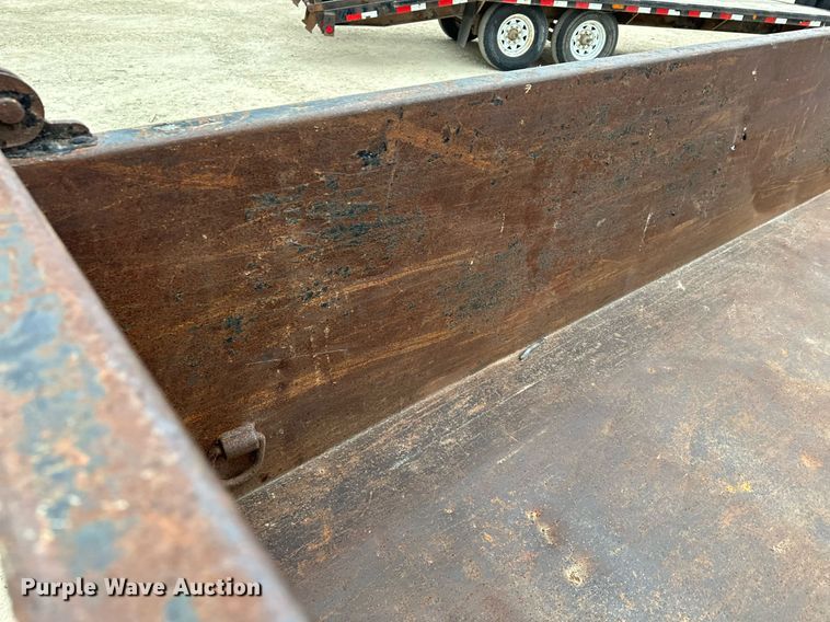 image for item LO9364 2013 PJ  dump trailer