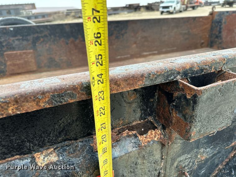 image for item LO9364 2013 PJ  dump trailer