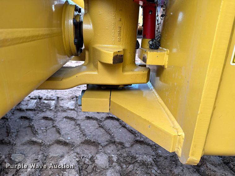 image for item LO9367 2021 Caterpillar CS44B  single drum vibratory roller