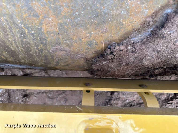 image for item LO9367 2021 Caterpillar CS44B  single drum vibratory roller