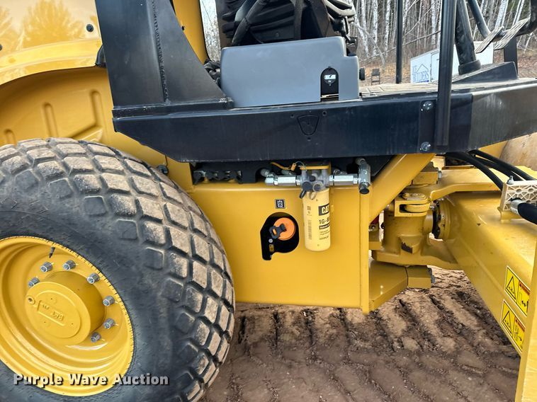 image for item LO9367 2021 Caterpillar CS44B  single drum vibratory roller