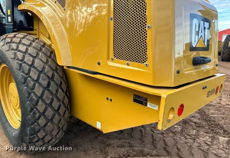 image for item LO9367 2021 Caterpillar CS44B  single drum vibratory roller