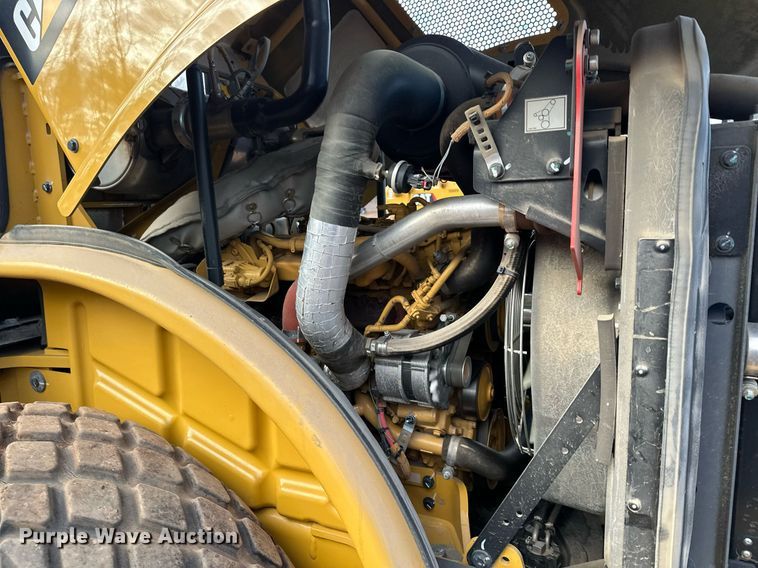 image for item LO9367 2021 Caterpillar CS44B  single drum vibratory roller