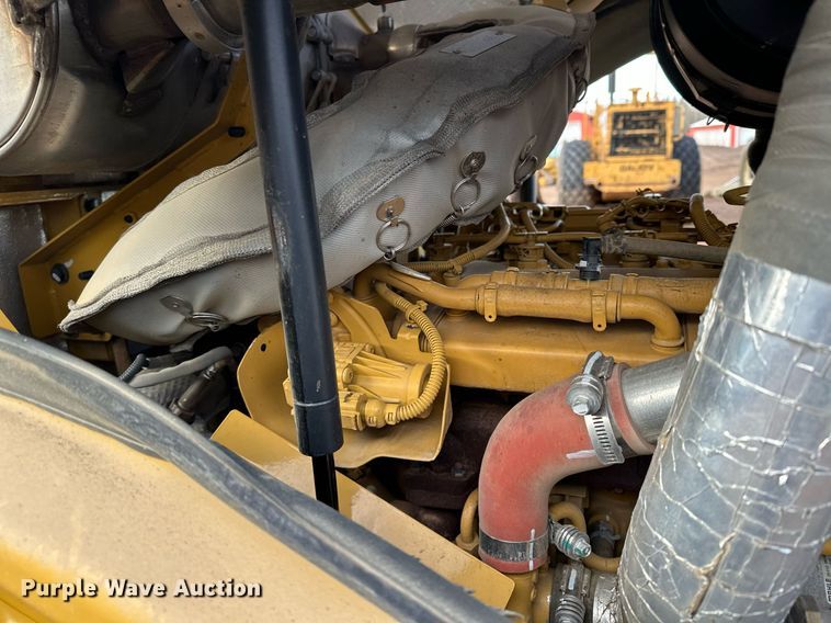 image for item LO9367 2021 Caterpillar CS44B  single drum vibratory roller