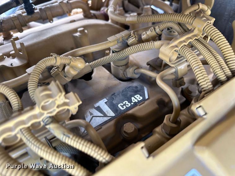 image for item LO9367 2021 Caterpillar CS44B  single drum vibratory roller