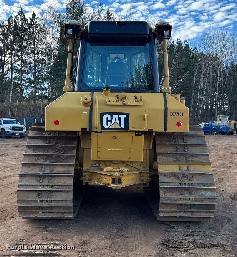 image for item LO9368 2018 Caterpillar D6N LGP  dozer