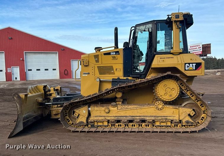 image for item LO9368 2018 Caterpillar D6N LGP  dozer