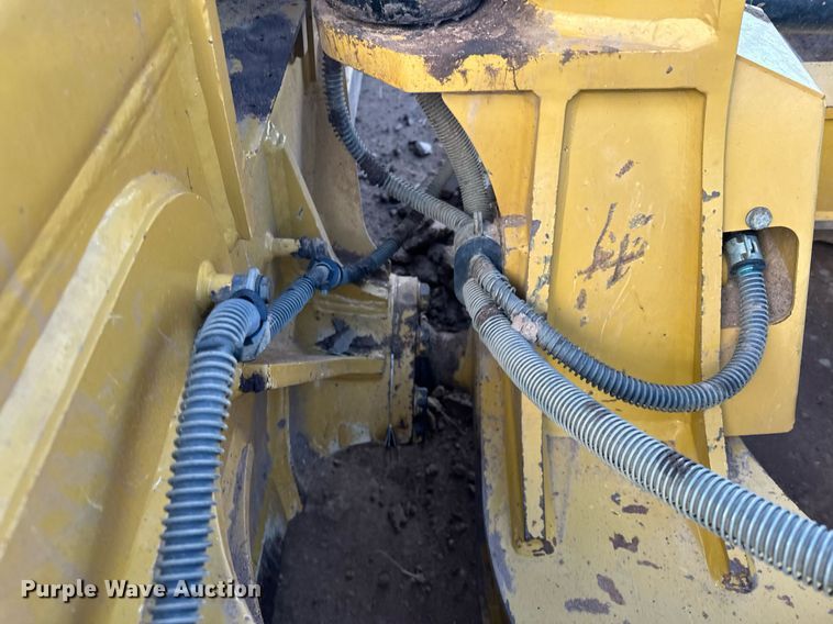 image for item LO9368 2018 Caterpillar D6N LGP  dozer