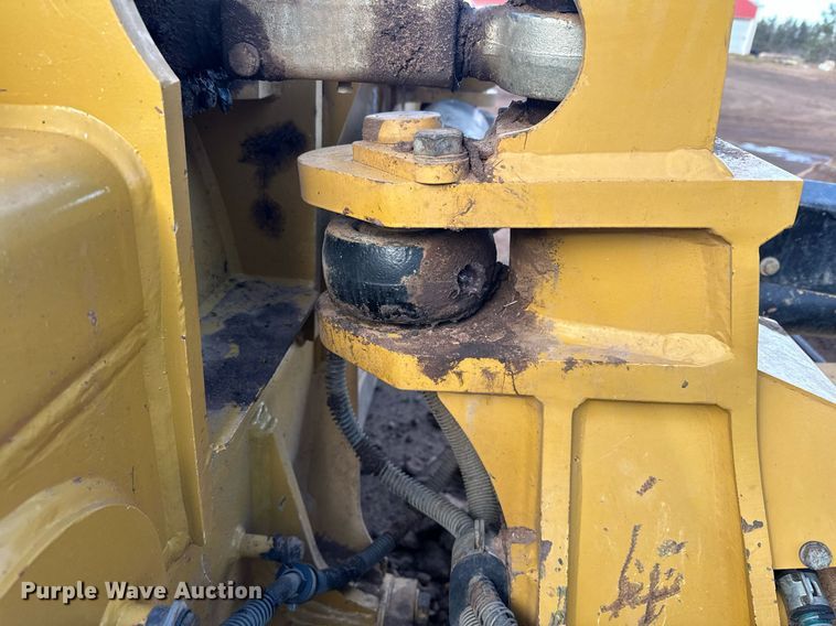 image for item LO9368 2018 Caterpillar D6N LGP  dozer