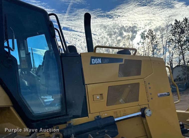 image for item LO9368 2018 Caterpillar D6N LGP  dozer