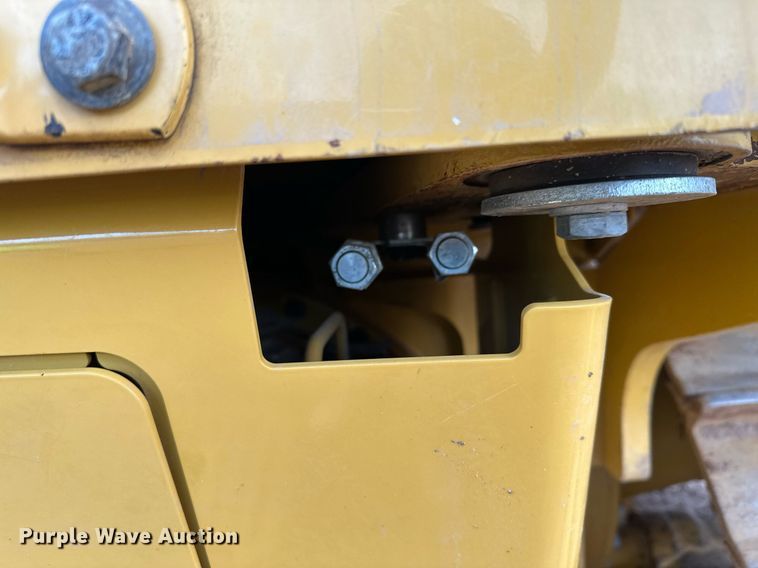 image for item LO9368 2018 Caterpillar D6N LGP  dozer