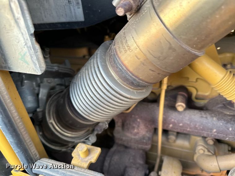 image for item LO9368 2018 Caterpillar D6N LGP  dozer