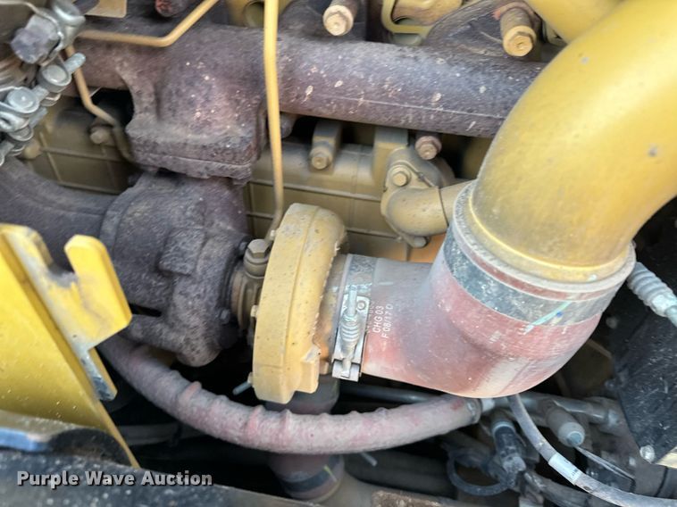 image for item LO9368 2018 Caterpillar D6N LGP  dozer