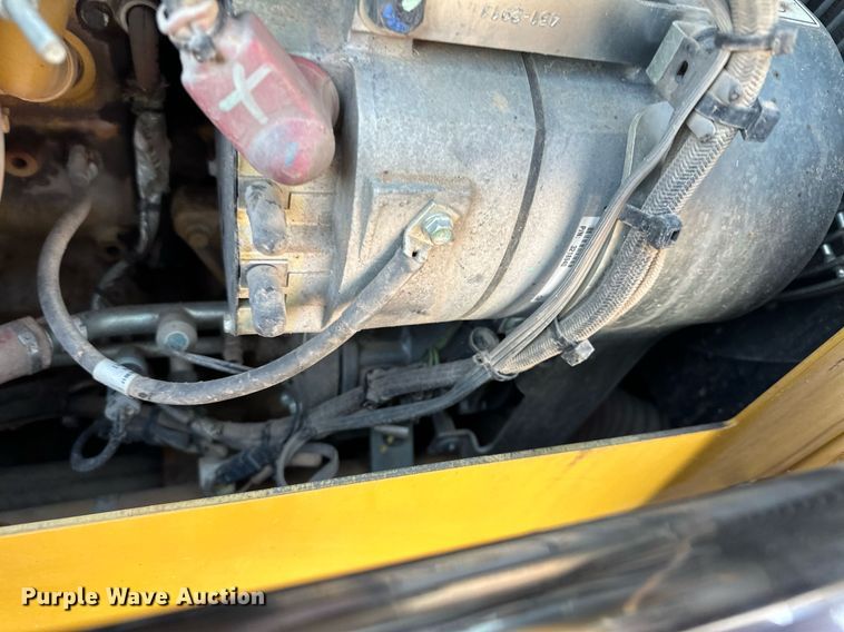 image for item LO9368 2018 Caterpillar D6N LGP  dozer