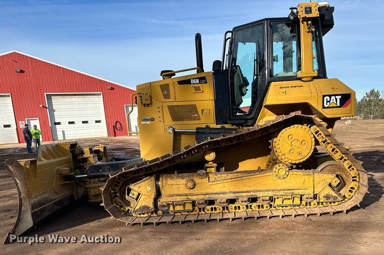image for item LO9368 2018 Caterpillar D6N LGP  dozer