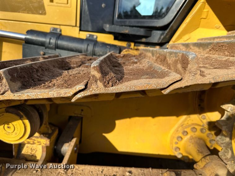 image for item LO9368 2018 Caterpillar D6N LGP  dozer