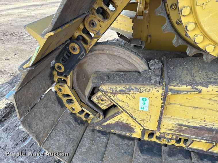 image for item LO9368 2018 Caterpillar D6N LGP  dozer