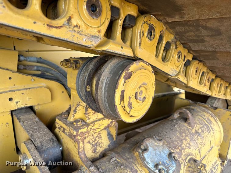 image for item LO9368 2018 Caterpillar D6N LGP  dozer