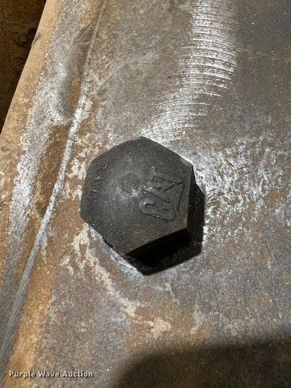 image for item LO9368 2018 Caterpillar D6N LGP  dozer