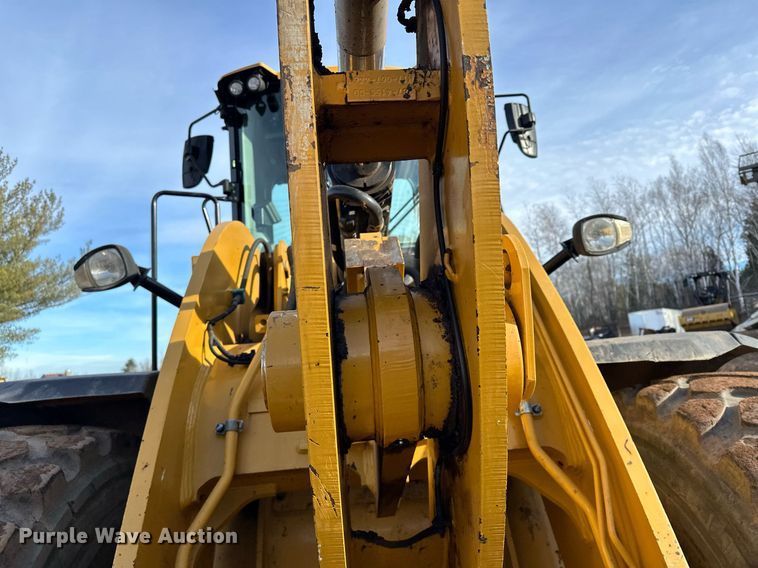 image for item LO9369 2017 Caterpillar 938M  wheel loader