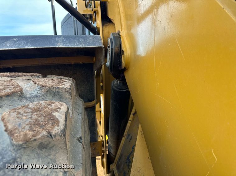 image for item LO9369 2017 Caterpillar 938M  wheel loader