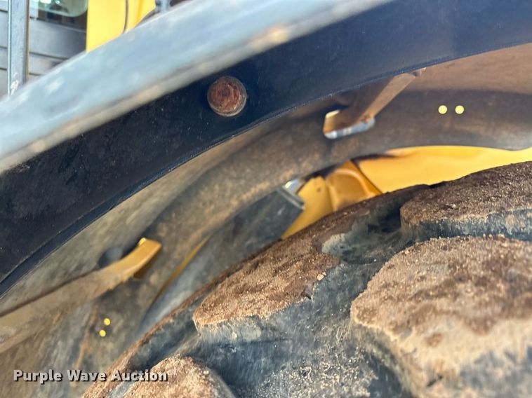image for item LO9369 2017 Caterpillar 938M  wheel loader