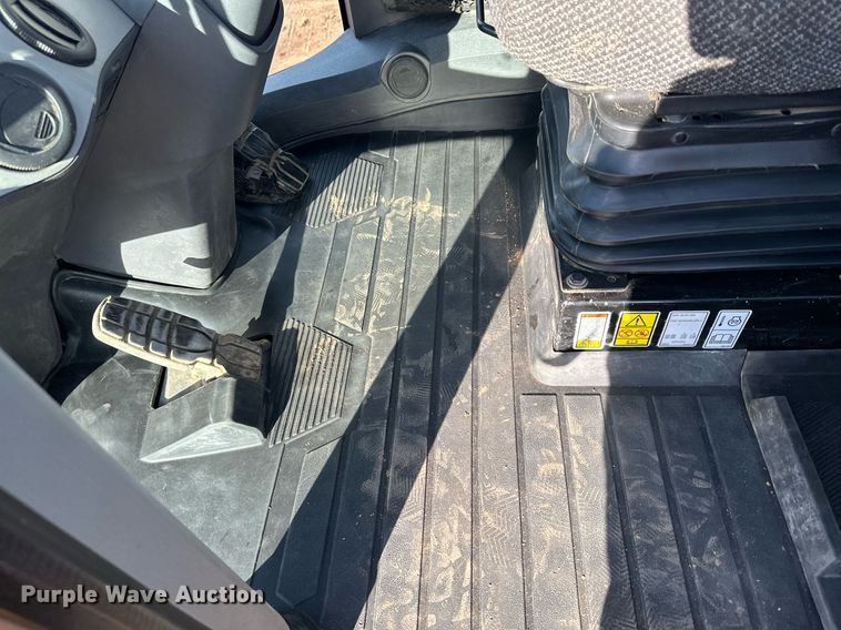 image for item LO9369 2017 Caterpillar 938M  wheel loader