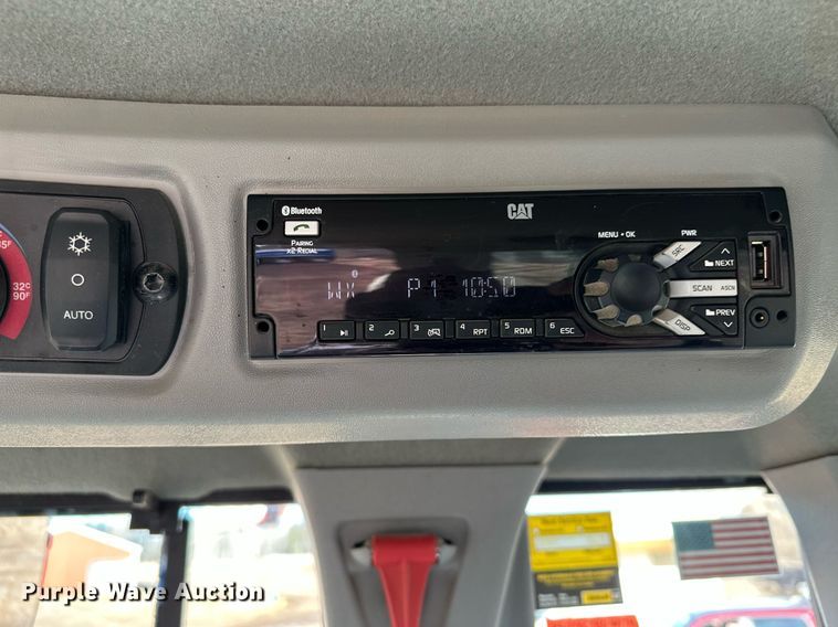 image for item LO9369 2017 Caterpillar 938M  wheel loader