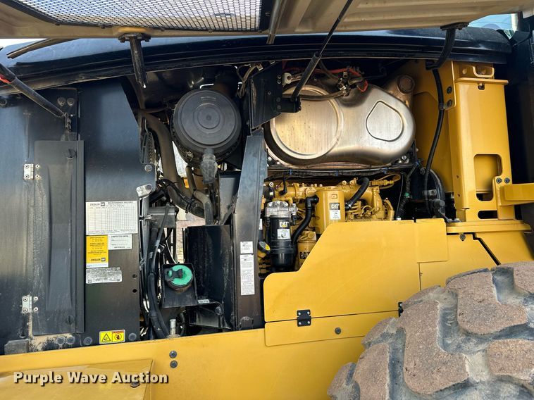 image for item LO9369 2017 Caterpillar 938M  wheel loader