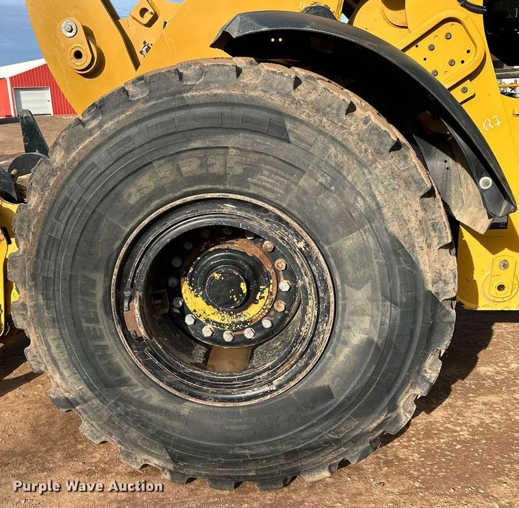 image for item LO9369 2017 Caterpillar 938M  wheel loader
