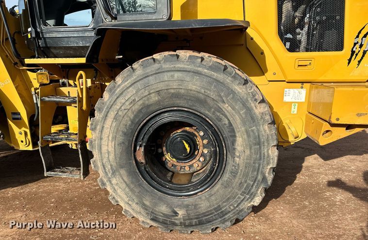 image for item LO9369 2017 Caterpillar 938M  wheel loader