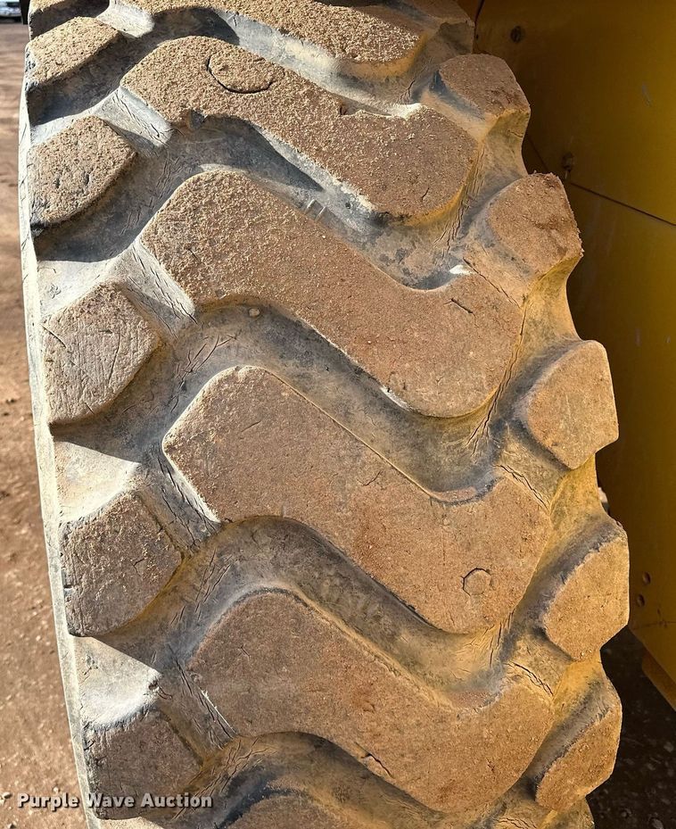 image for item LO9369 2017 Caterpillar 938M  wheel loader