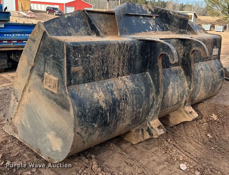 image for item LO9369 2017 Caterpillar 938M  wheel loader