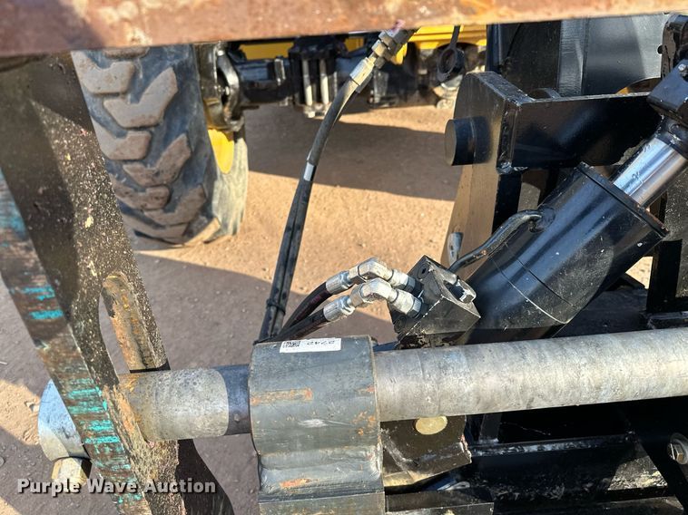 image for item LO9374 2019 Caterpillar TL642D  telehandler