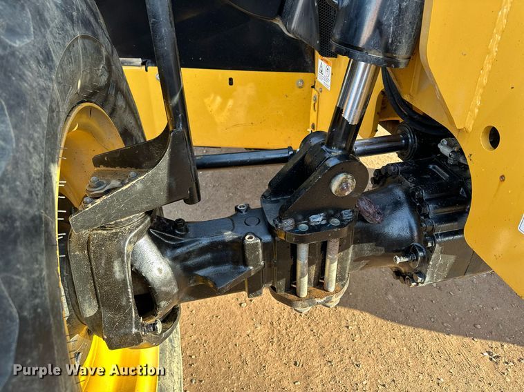 image for item LO9374 2019 Caterpillar TL642D  telehandler