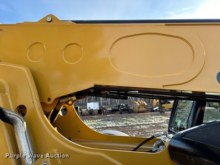 image for item LO9374 2019 Caterpillar TL642D  telehandler