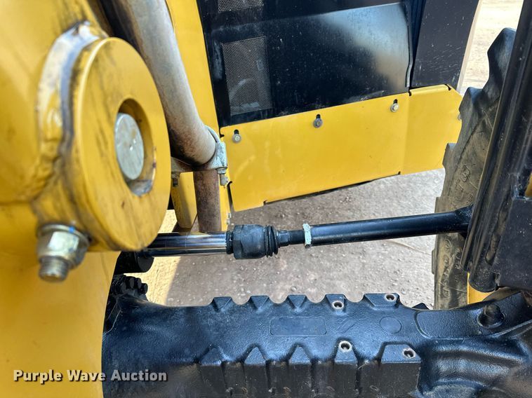 image for item LO9374 2019 Caterpillar TL642D  telehandler