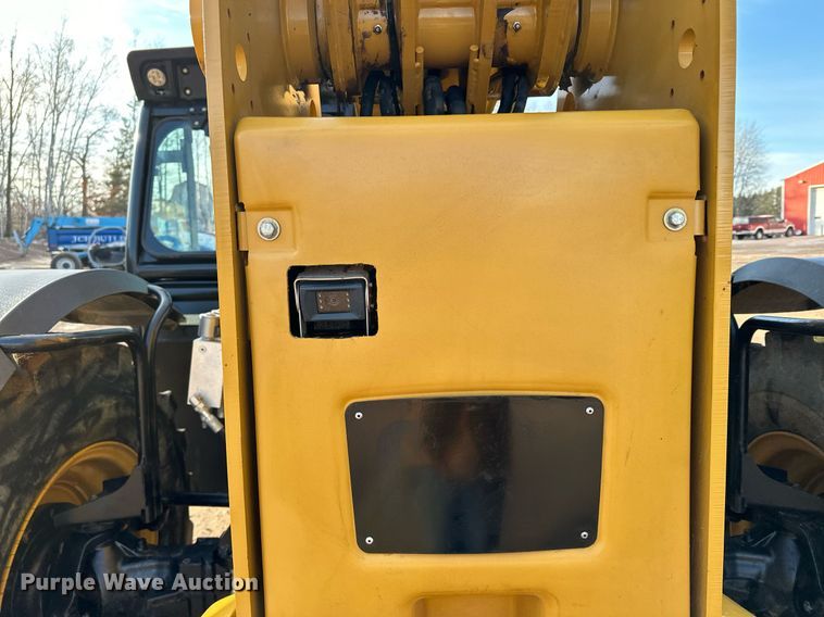 image for item LO9374 2019 Caterpillar TL642D  telehandler