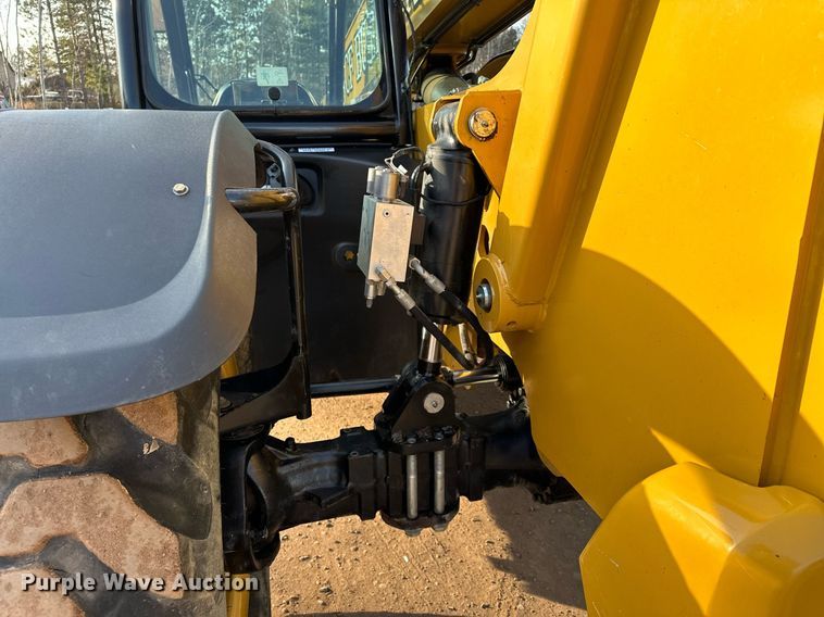 image for item LO9374 2019 Caterpillar TL642D  telehandler