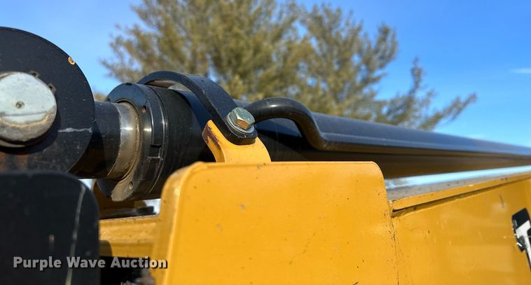 image for item LO9374 2019 Caterpillar TL642D  telehandler